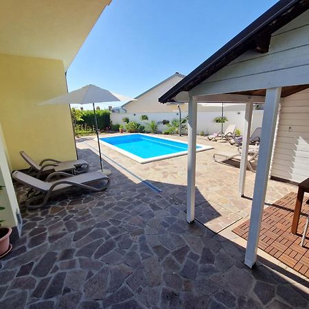 House Vertel Матулі Екстер'єр фото